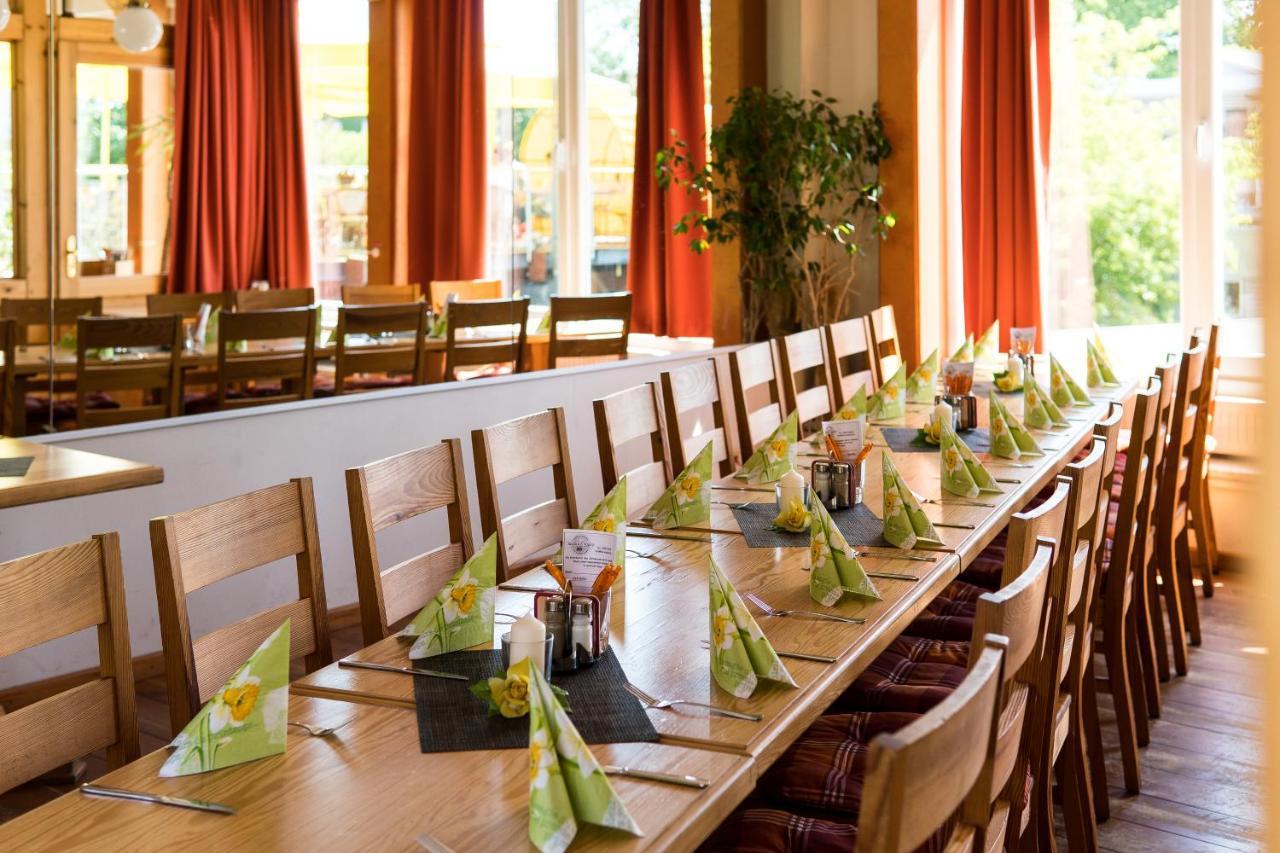 וארן Hotel Am Brauhaus מראה חיצוני תמונה