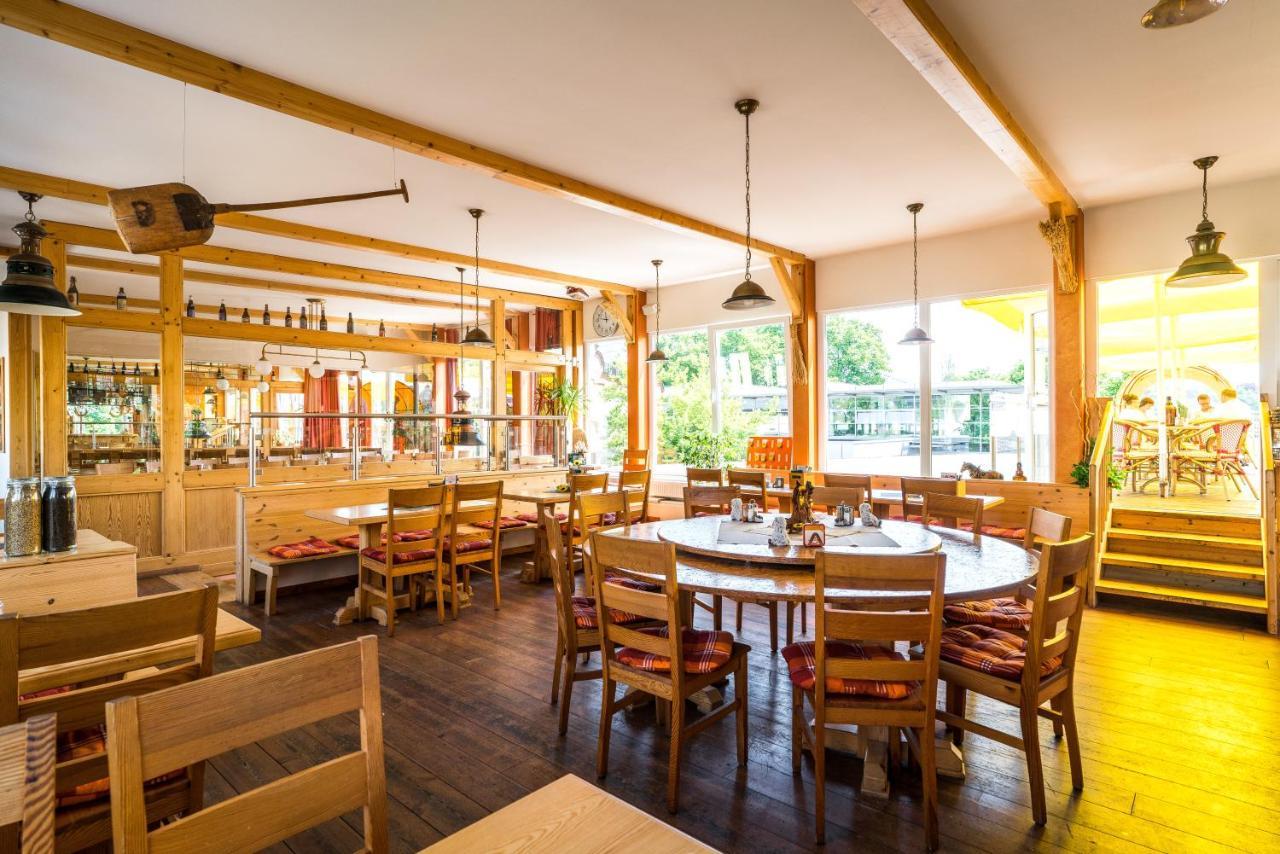 וארן Hotel Am Brauhaus מראה חיצוני תמונה