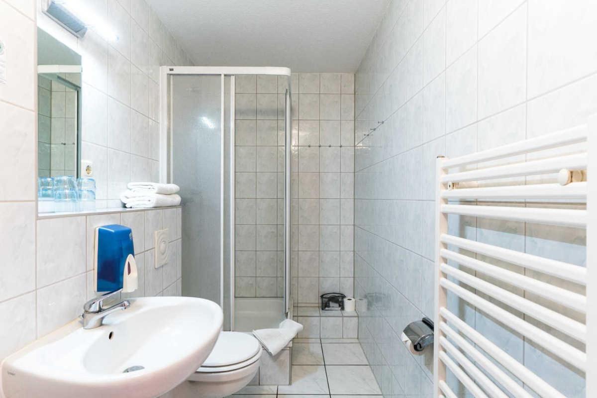 וארן Hotel Am Brauhaus מראה חיצוני תמונה