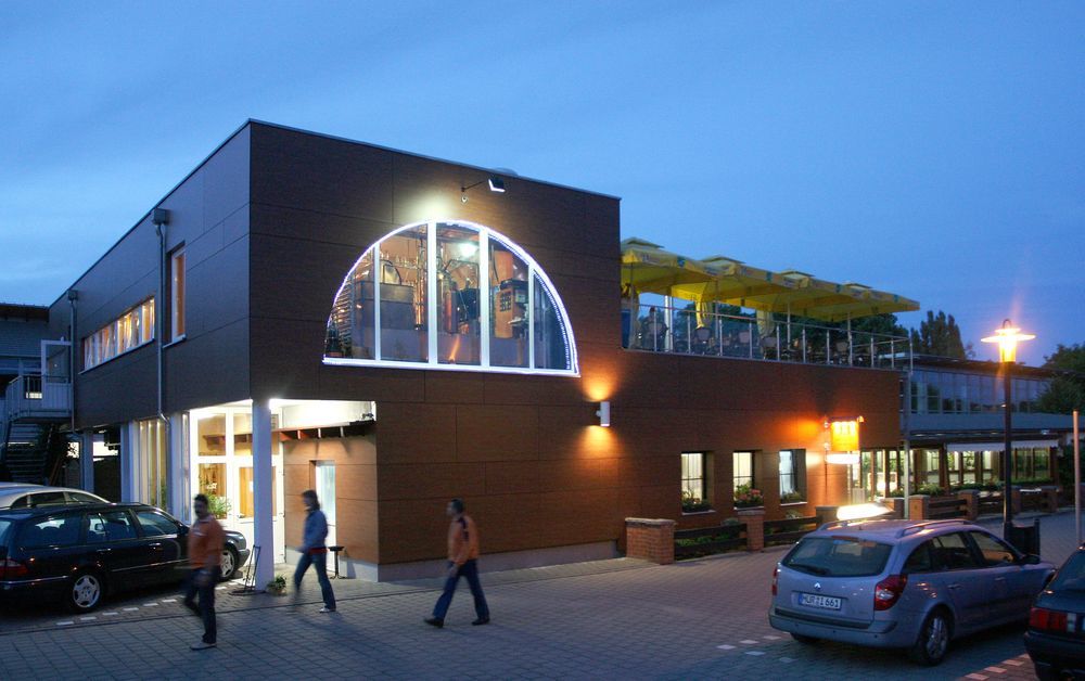 וארן Hotel Am Brauhaus מראה חיצוני תמונה